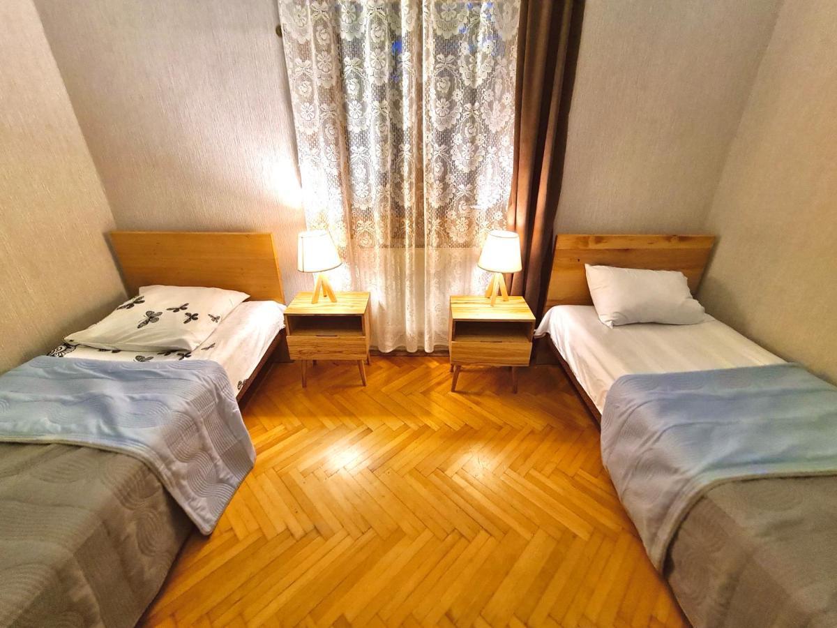 Guesthouse Zedafoni Зестафони Экстерьер фото
