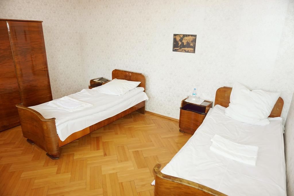 Guesthouse Zedafoni Зестафони Экстерьер фото